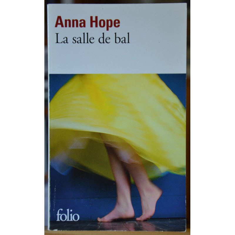 Livre d'occasion La salle de bal, de Anna Hope en poche chez Folio